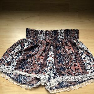 Flowy shorts